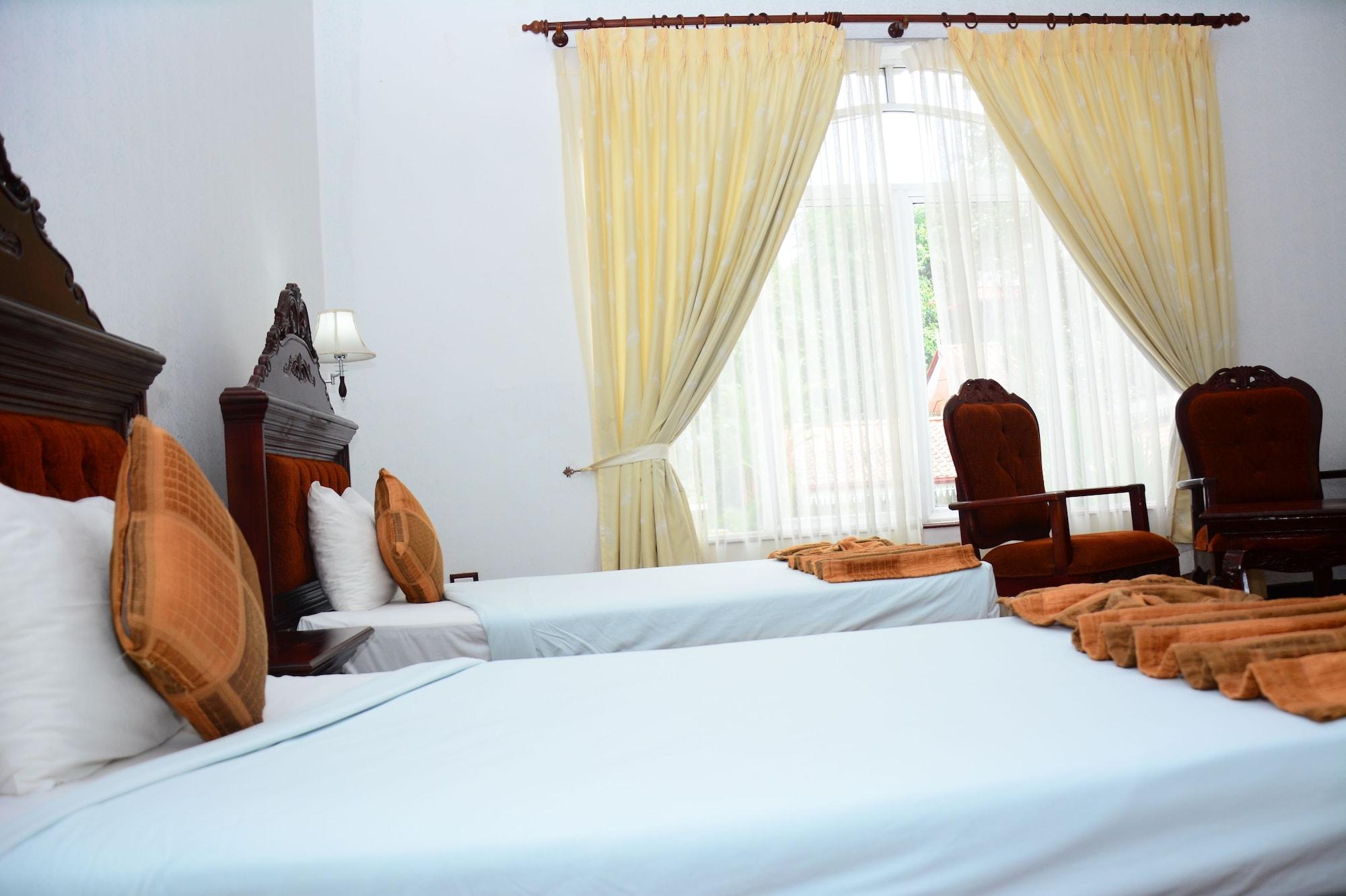 Centauria Hill Resort Ratnapura Exterior photo